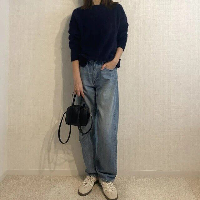 adidas Bern女性デニム冬コーデ
