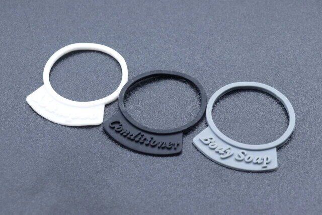 セリアのひと目で分かる シリコーンディスペンサーネームタグ3個入