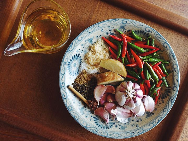 フレッシュ唐辛子のガーリックチリオイル