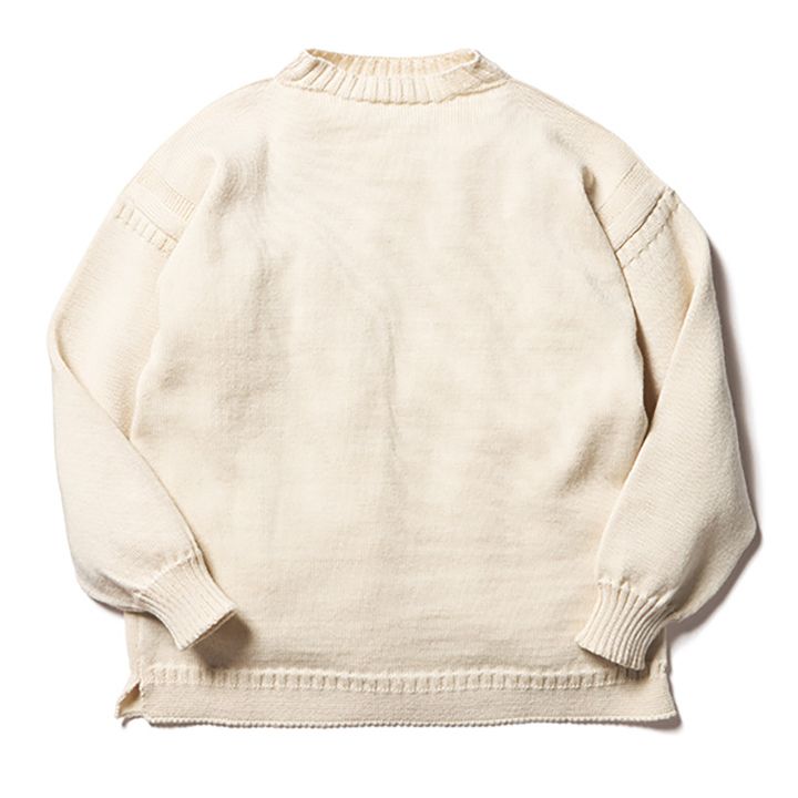 ワードローブにプラスするとコーデの幅が一気に広がる主役級セーター9選