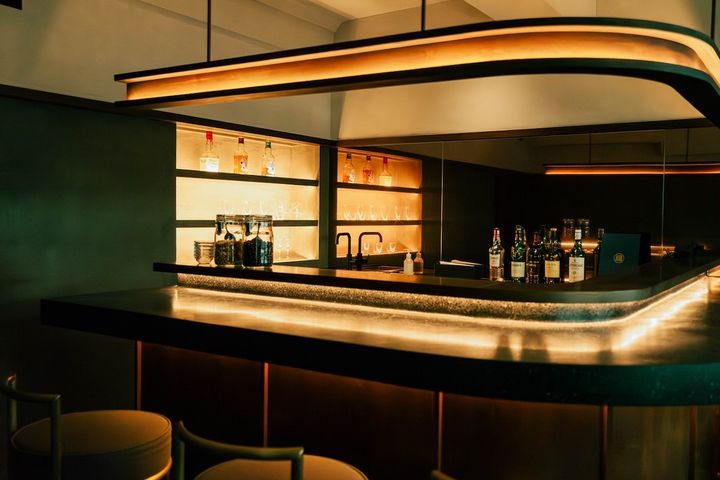 バーカウンター