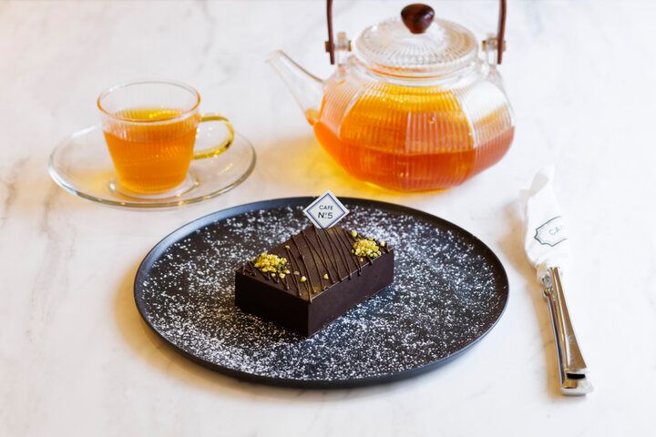 「ドバイチョコレート」や「クロッフル」が話題♪表参道駅近くのおしゃれカフェ「CAFE N°_5」