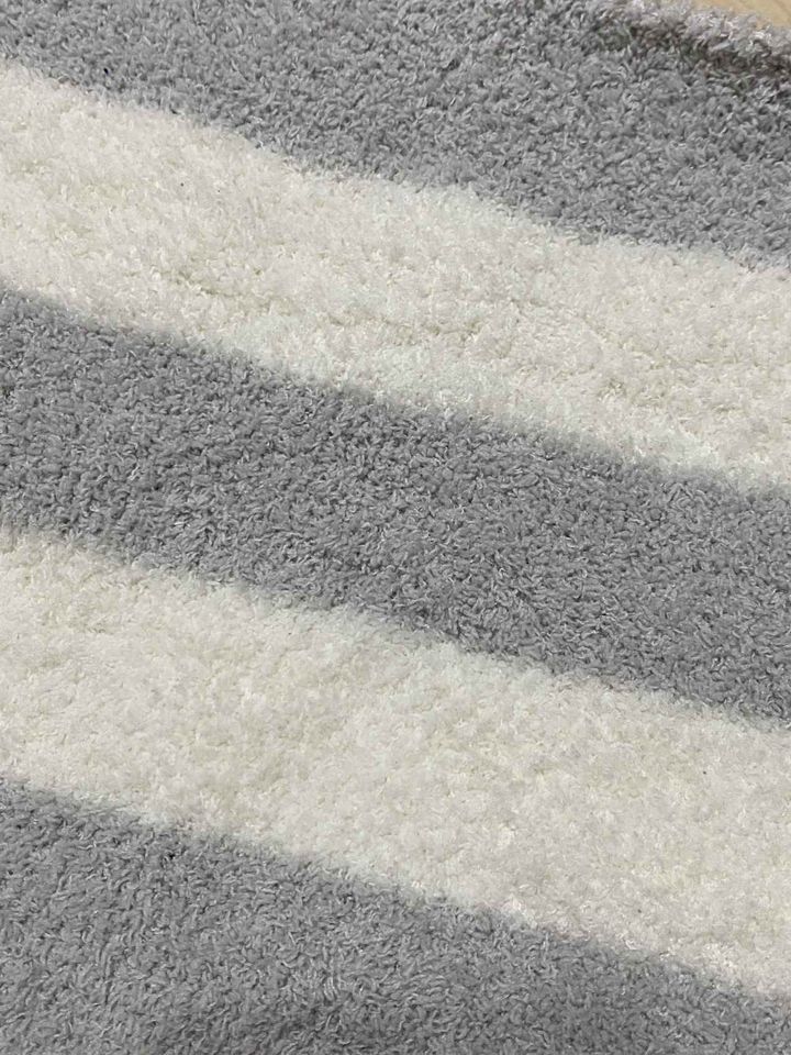 画像: カラーは3色展開