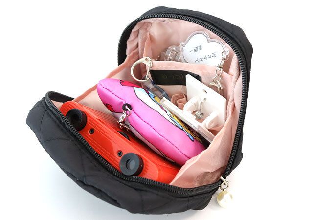 宝島社ムック付録のアジョリーのキルティングポーチ10