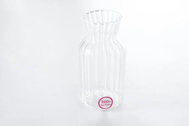 ダイソーのガラスフラワーベース（F）