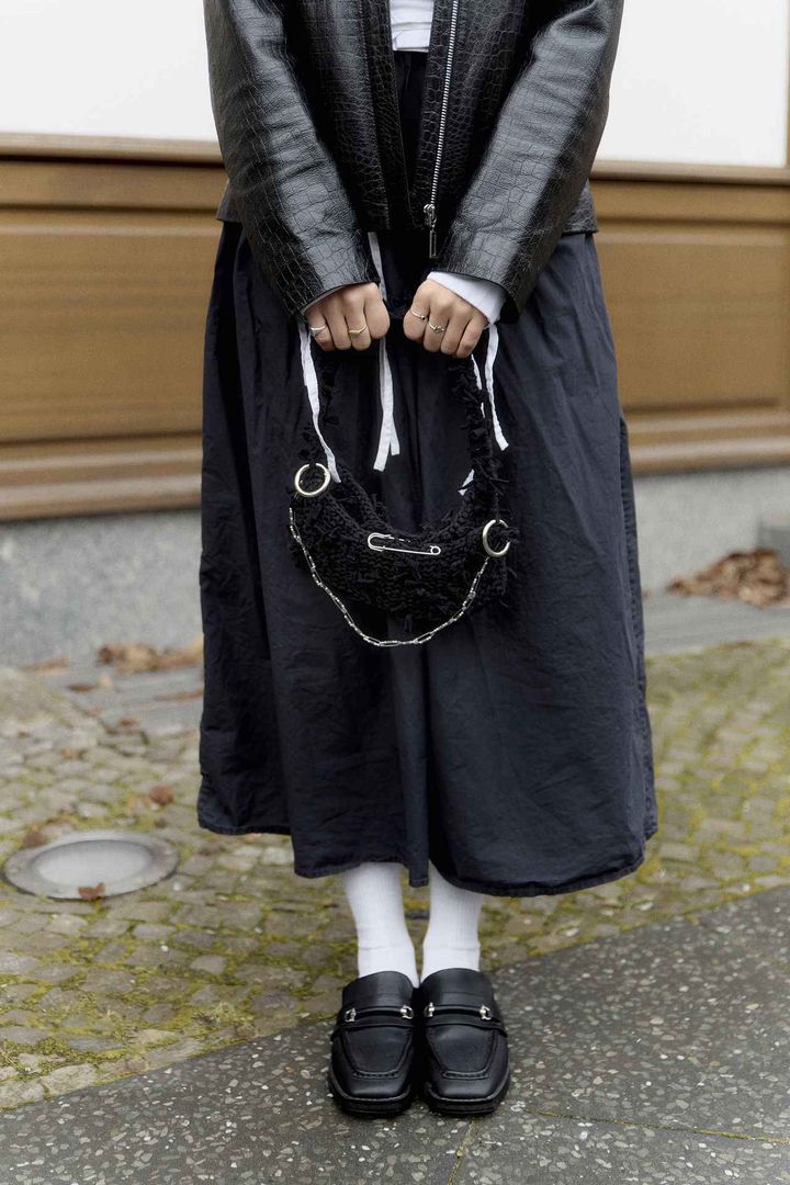 画像2: 芯の強さを感じるガーリースタイル