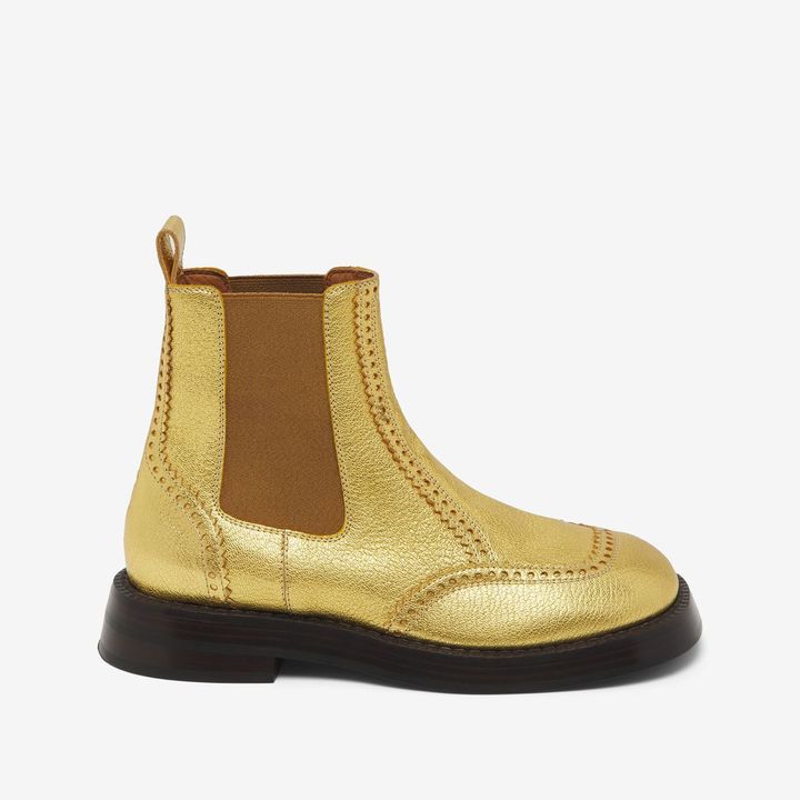 ブローグ チェルシーブーツ ¥209,330／McQUEEN（アレキサンダー・マックイーン クライアントサービス）