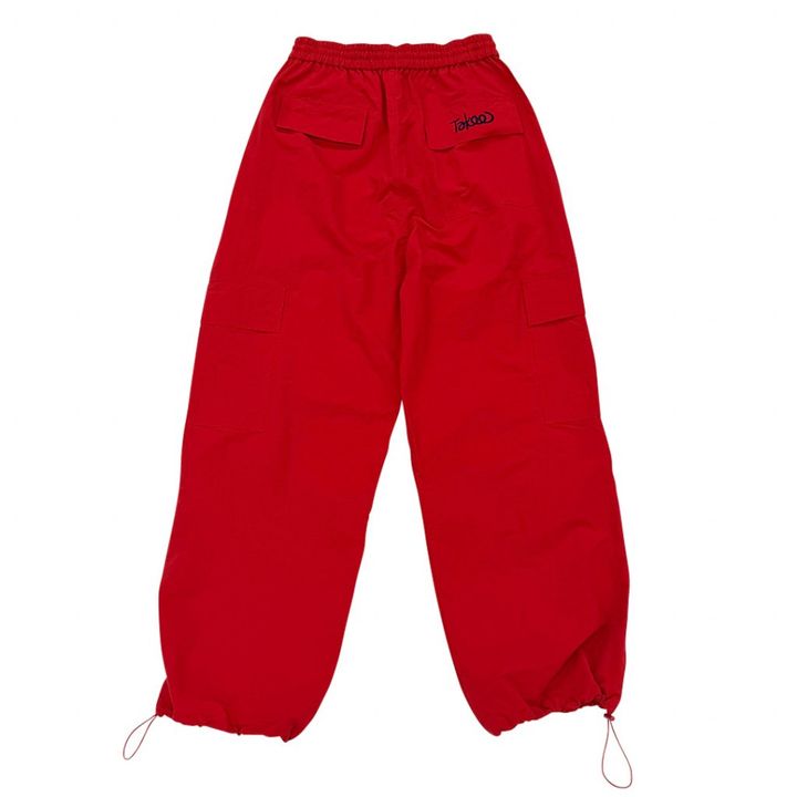 マルチに活躍する竹内朱莉が初のアパレルブランドディレクターに就任！オリジナルブランド《takee》のファーストコレクションが到着