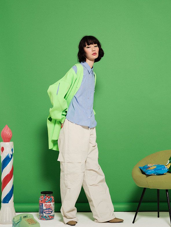 マルチに活躍する竹内朱莉が初のアパレルブランドディレクターに就任！オリジナルブランド《takee》のファーストコレクションが到着