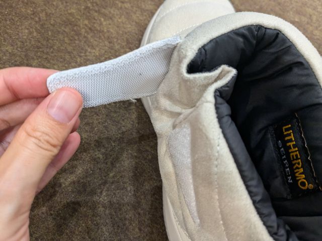 防寒ブーツケベックショートのベルト部分