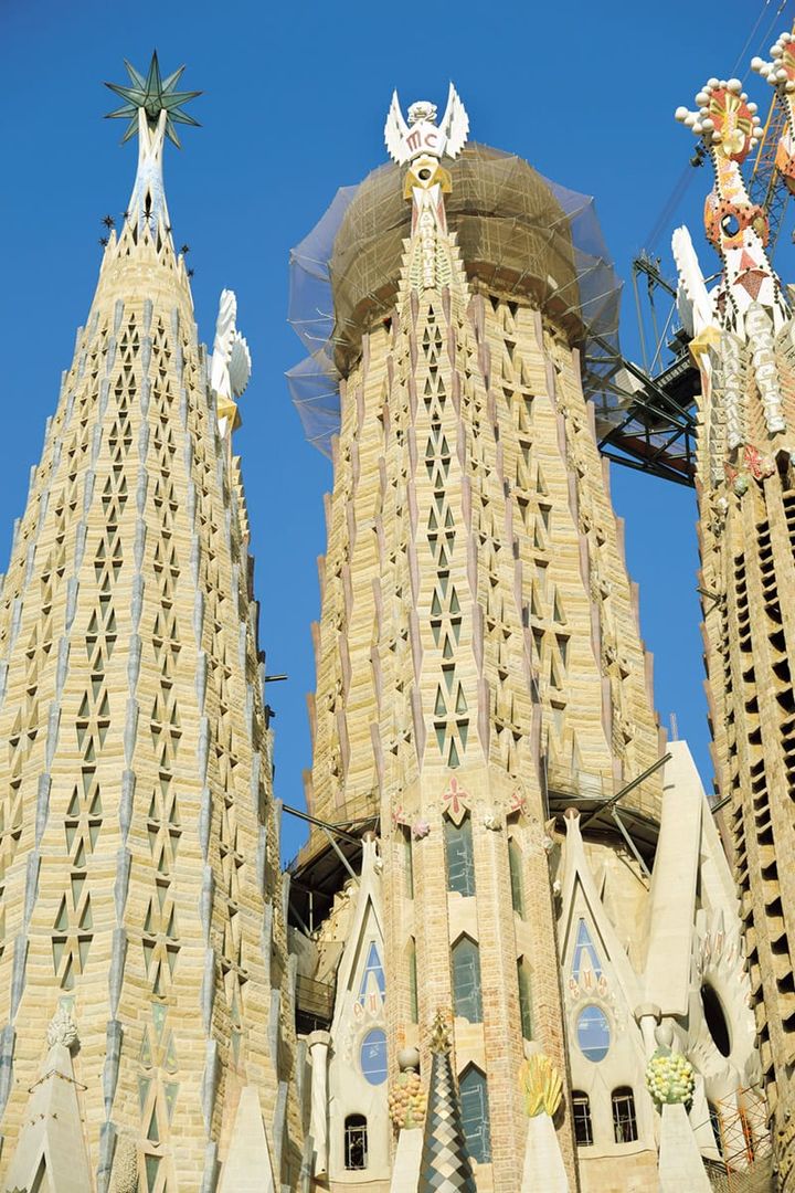 バルセロナのシンボル『サグラダ・ファミリア』は圧巻！