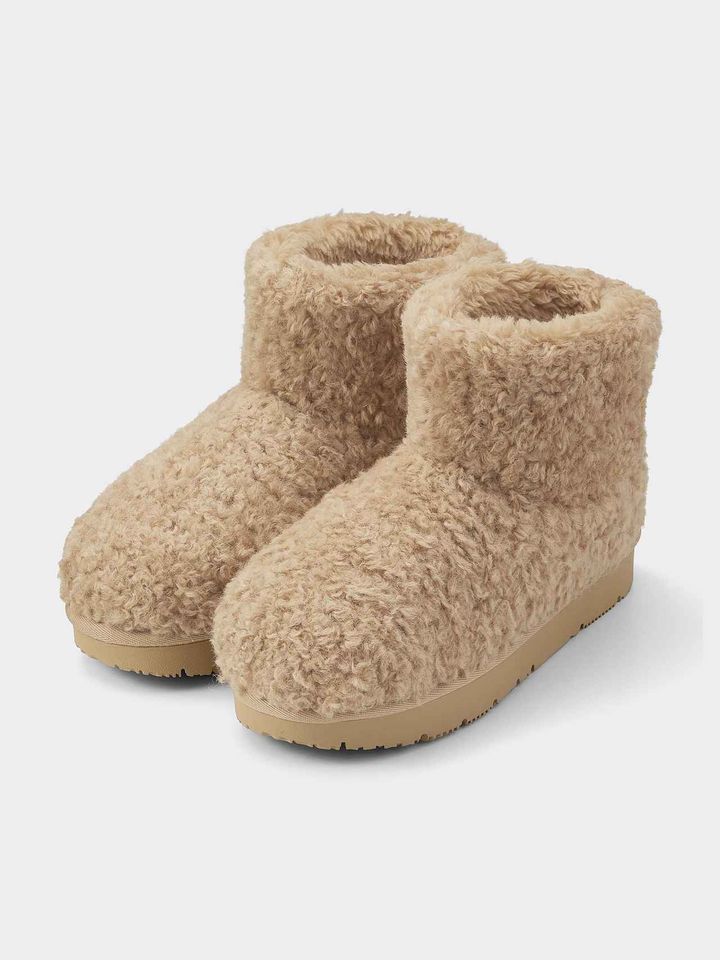 画像1: 出典：GU