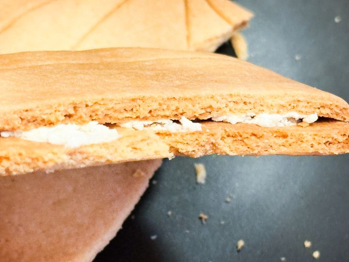 「おっ玉葱クッキー」の断面