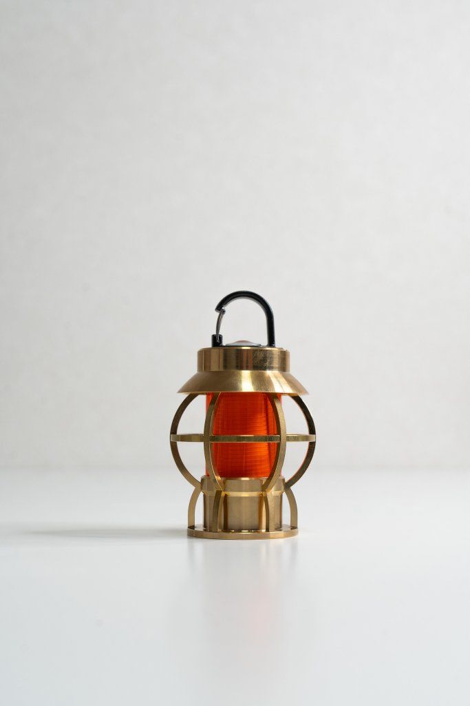 こだわりのキャンプスタイル！おしゃれにカスタムしたランタンで、夜を彩ろう。
