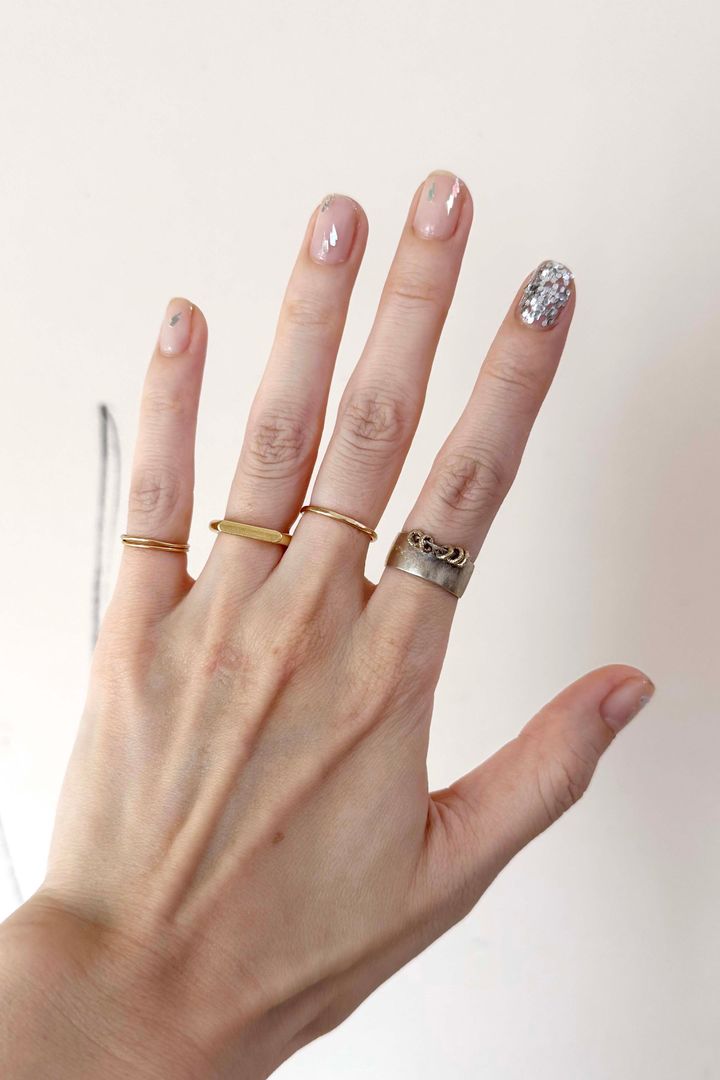 2024クリスマスネイル☆ 年明けまで楽しめるおすすめのホリデーシーズンネイル【ささやかですてきなもの 大谷有紀 vol.215】