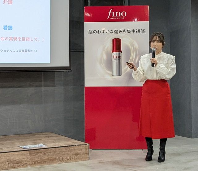 HAIR TOUCH YOU のばせば届く。