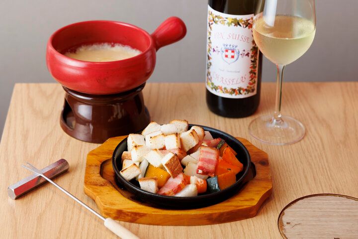 とろ～りチーズを心ゆくまで♪ 本格スイス料理を味わえる「湯島ワンズラクレット チーズバル 野菜＆ワイン」