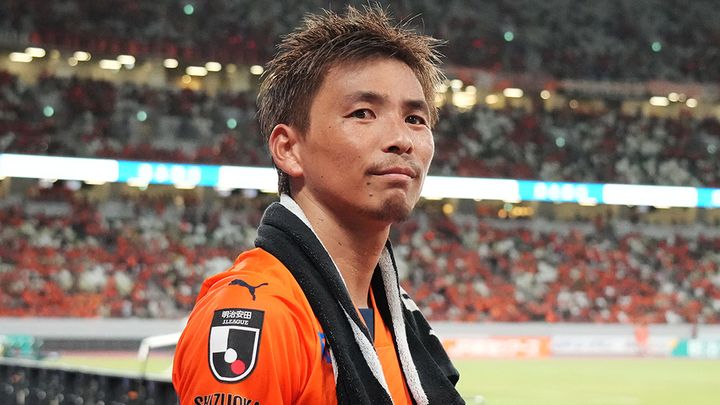 W杯で活躍した元日本代表、出身地でも古巣でもない岡山の歴史的「初昇格」に歓喜した理由は