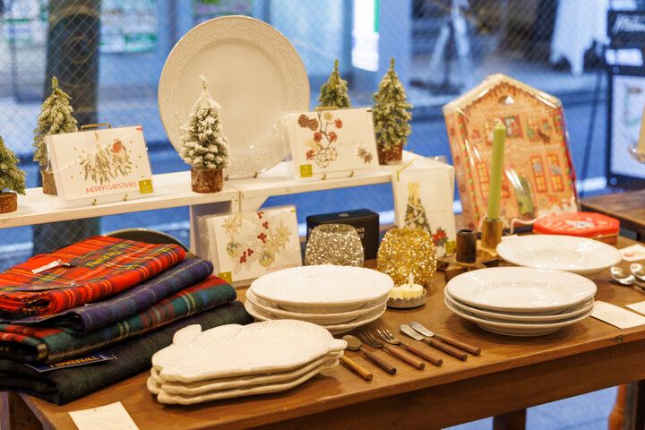 クリスマスコーデも♪ぬくもりを感じる日々の暮らしの道具店「エンカウンター マディ アオヤマ」