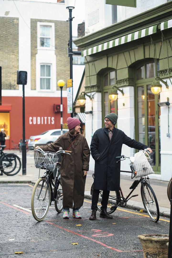 冬ムードを盛り上げるおしゃれなアイテムが続々登場！【ロンドンガールの一週間コーデ】