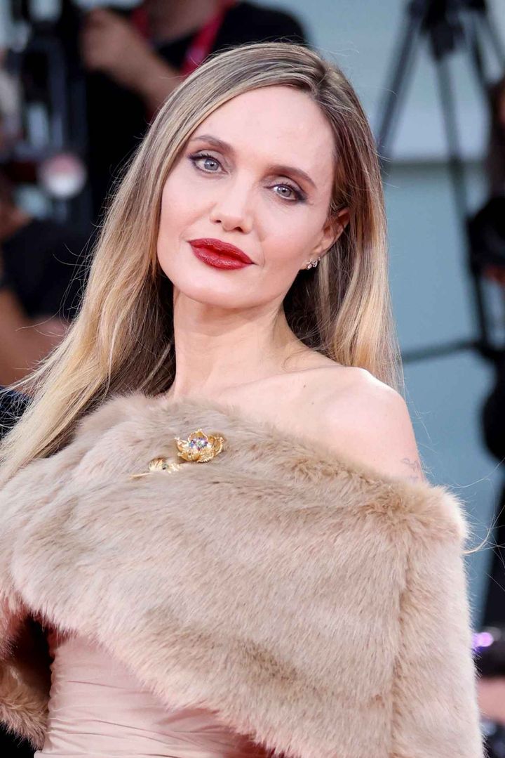 画像: アンジェリーナ・ジョリーが葬儀屋になりたかった理由は？