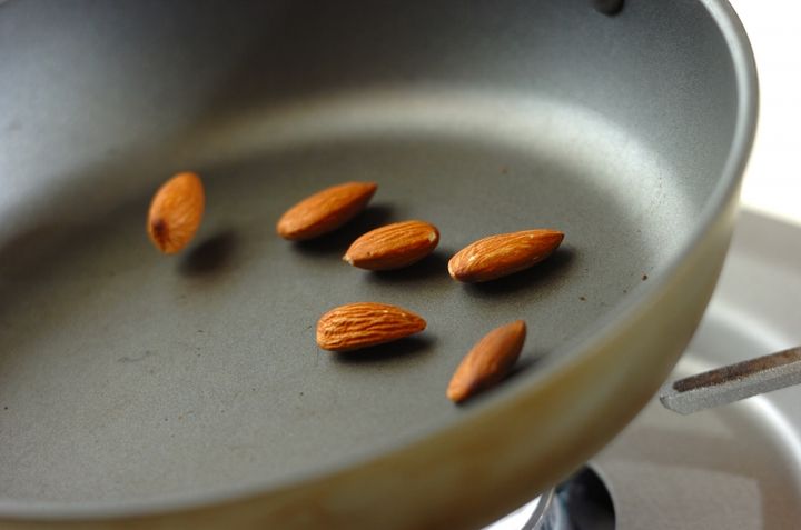 貝われ菜とベーコンの炒め物の下準備1