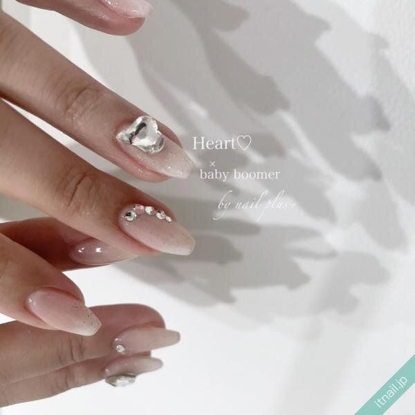 nail PLUS+が投稿したネイルデザイン [photoid:I0130105] via Itnail Design (743793)