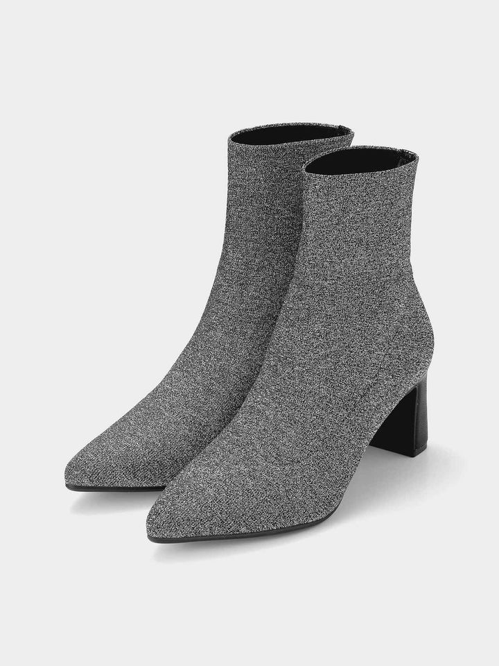 画像2: 出典：GU