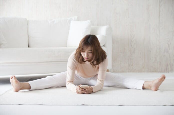 デスクワークしていただけなのに健康被害⁉ 座りっぱなしが体に悪い理由2つ