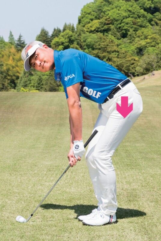 初心者にオススメ！アプローチに自信がない人は“短く持って”打つ