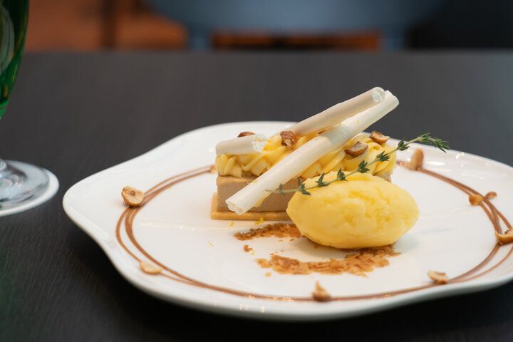 カフェ&バーが登場「治一郎」の新業態「KITTE丸の内店」がオープン