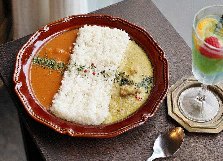 アンティーク＆レトロな雰囲気で優雅にティータイム。伊勢・外宮前のアートな喫茶店「喫茶と雑貨Dali」