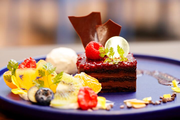 紅茶ブランドが手がける自家製チョコレートを目当てに、大阪・阿部野「エクラ・ドウ・ペ by アムシュティー」