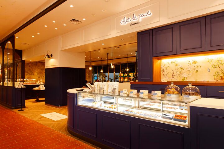 紅茶ブランドが手がける自家製チョコレートを目当てに、大阪・阿部野「エクラ・ドウ・ペ by アムシュティー」