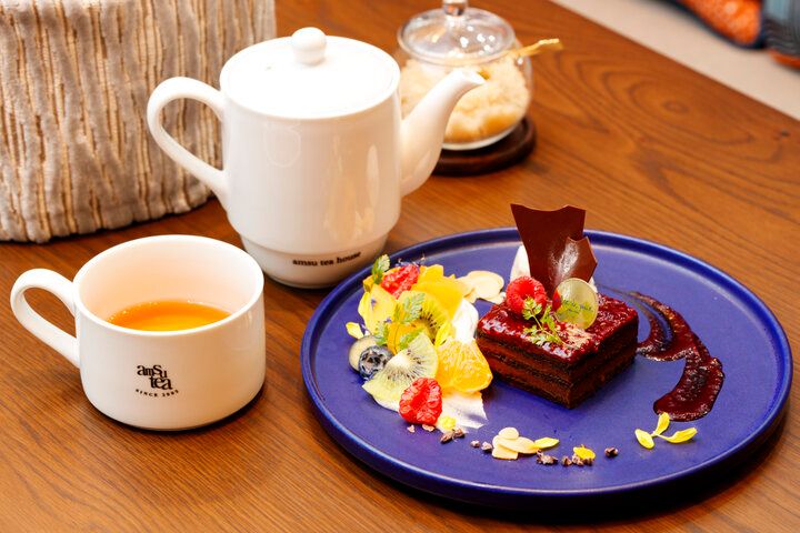 紅茶ブランドが手がける自家製チョコレートを目当てに、大阪・阿部野「エクラ・ドウ・ペ by アムシュティー」