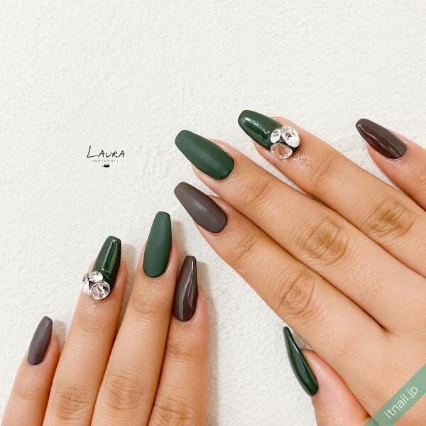 LAURA POMPONNEEが投稿したネイルデザイン [photoid:I0103729] via Itnail Design (743933)