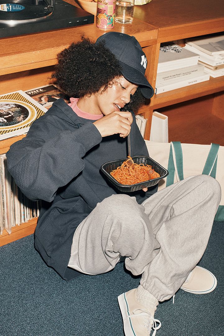 フワフワ、シャカシャカ、モコモコ…秋冬コーデに欠かせないオノマトペファッション6選