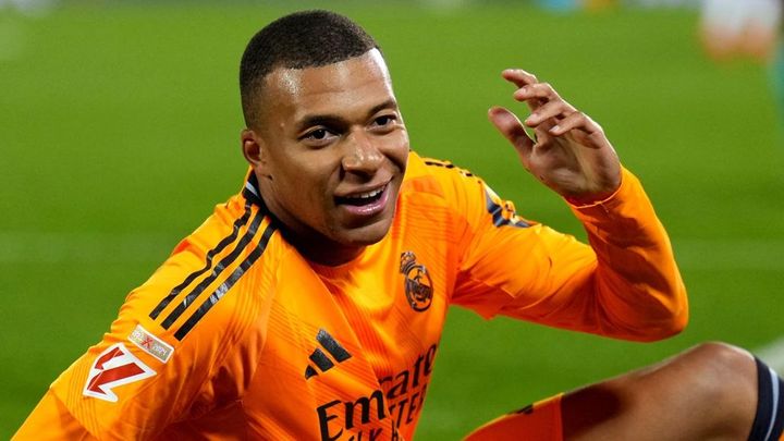 26歳になるスター、今は恋愛できない理由を吐露 「恋をしたこともあるけど…」