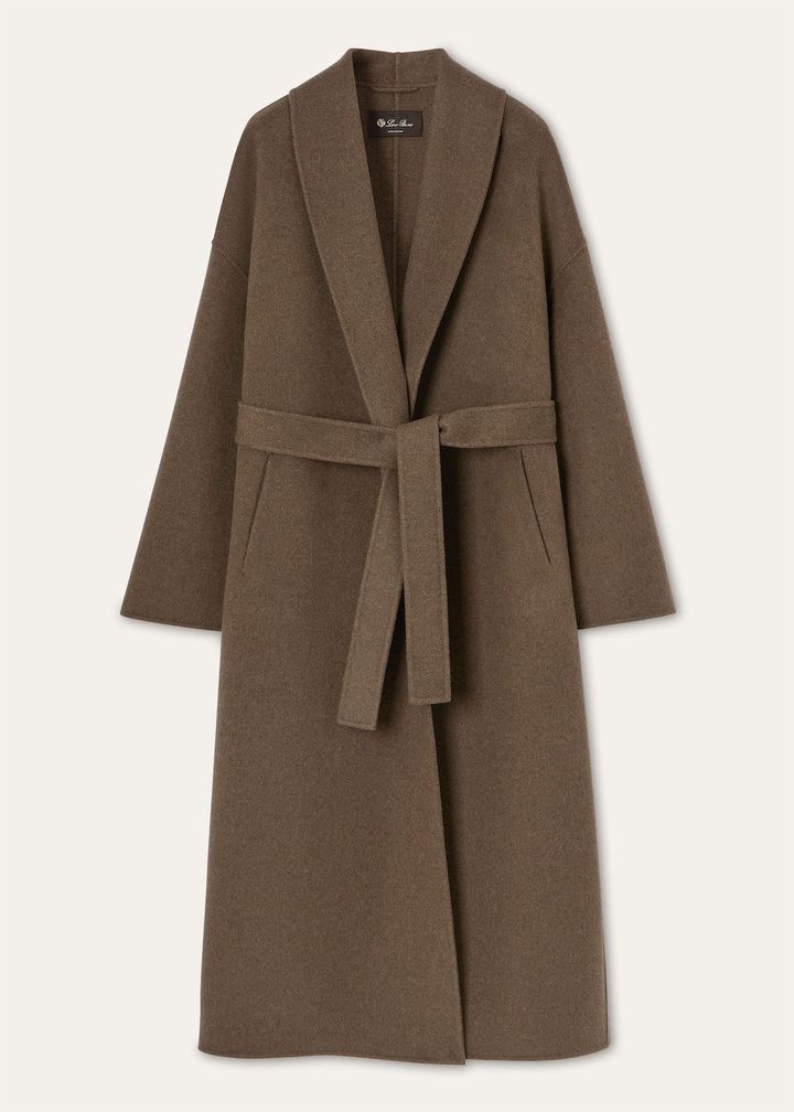 「マイク・コート」¥ 2,146,100／LORO PIANA