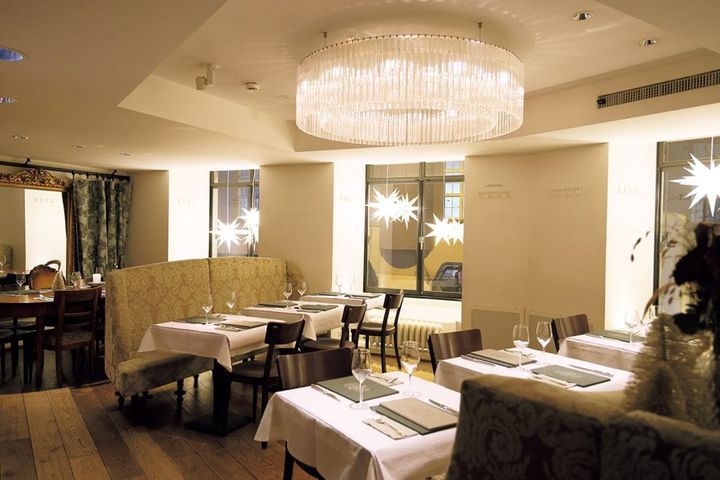 【スイスのレストラン】ヒルトゥル