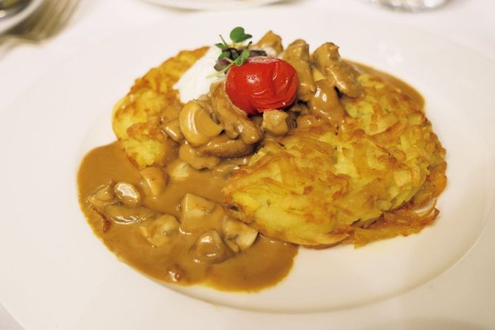 【スイスのレストラン】ギルドハウスで味わうスイスの郷土料理