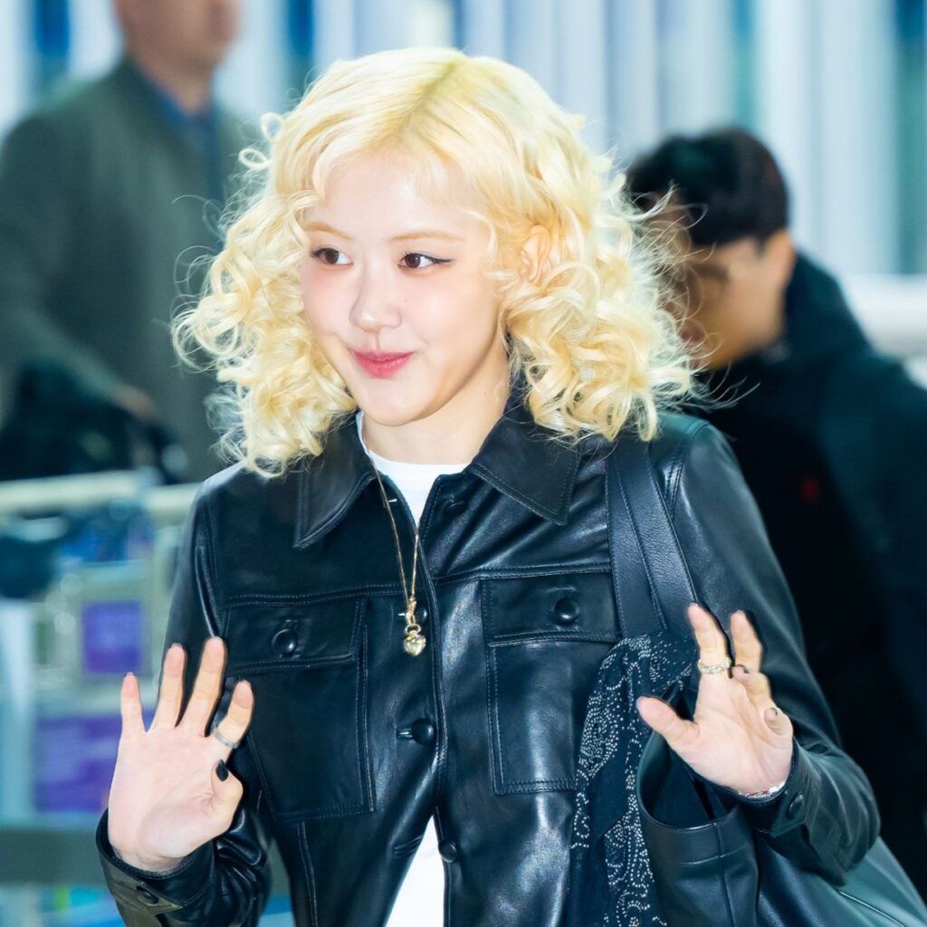 【BLACK PINK ROSE着用】ANCELLM コーデュロイジャケット BLACK PINK ROSE着用】ANCELLM コーデュロイジャケット