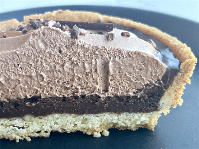 Uchi Café×GODIVA ダブルショコラタルト断面