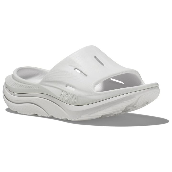 サンダル ￥9,900