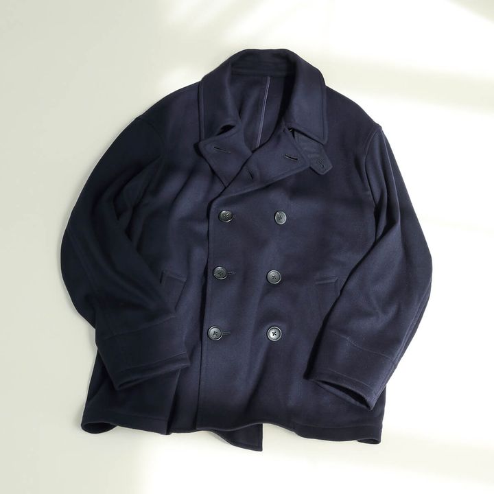 〈ポータークラシック〉のピーコート