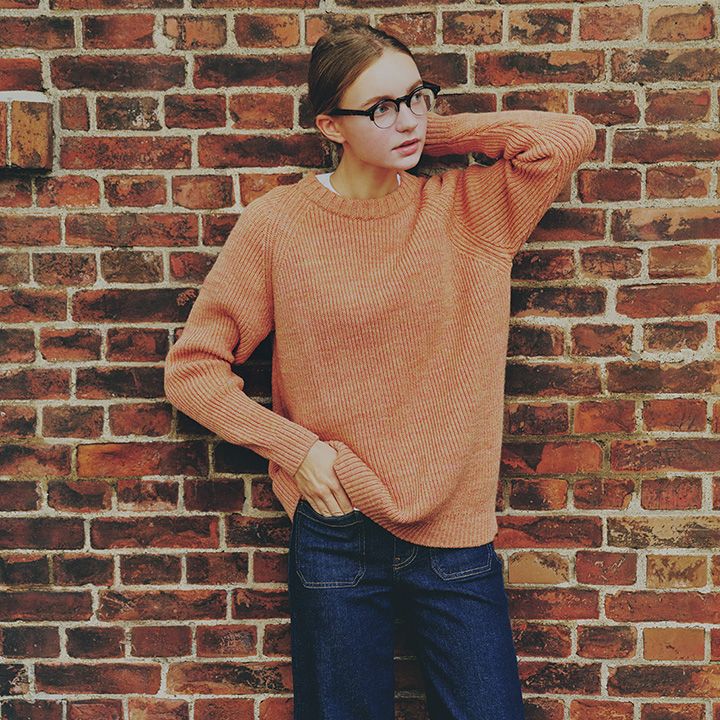 何枚あってもいいです！冬ファッションに欠かせないミドルゲージのセーター10選