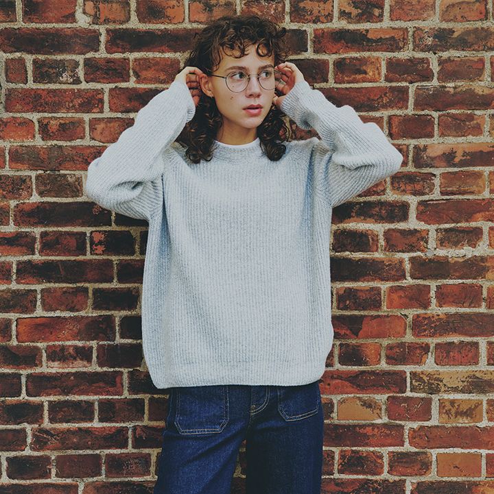 何枚あってもいいです！冬ファッションに欠かせないミドルゲージのセーター10選