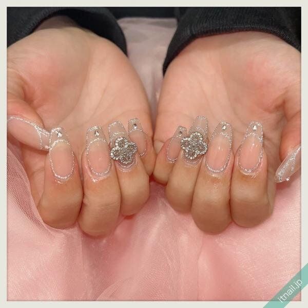 Fionaが投稿したネイルデザイン [photoid:I0109189] via Itnail Design (743923)