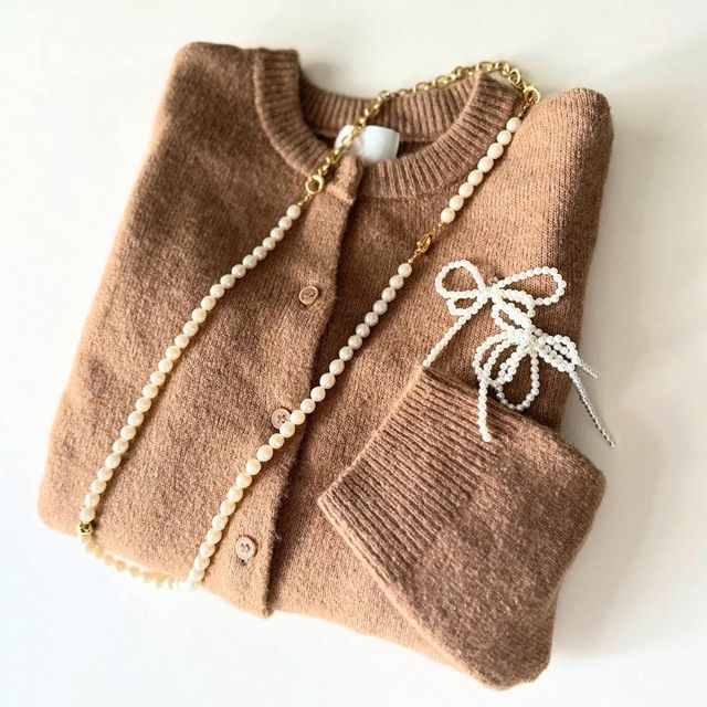 H＆M「ニットカーディガン」