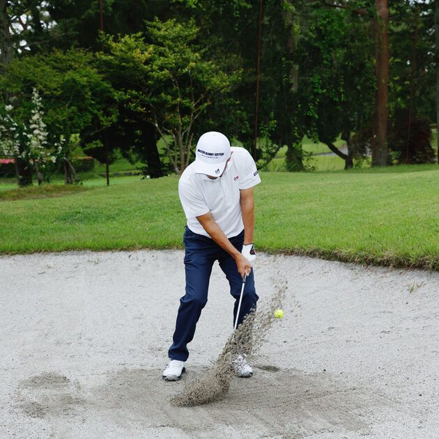 やっかいな“バンカーの目玉”から脱出！ 覚えておきたい2通りの打ち方